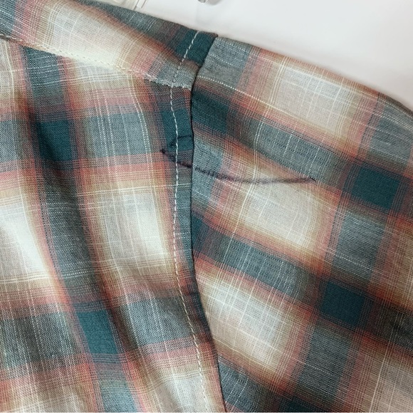 Vince Shadow Plaid Short Sleeve Shirt in Off White/Palisades Blue - Picture 14 of 14